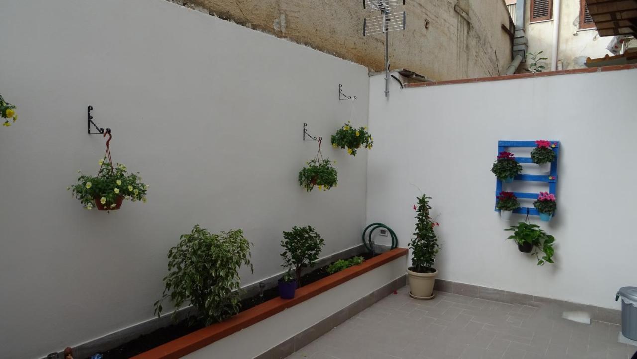 Il Giardino Segreto Daire Palermo Dış mekan fotoğraf